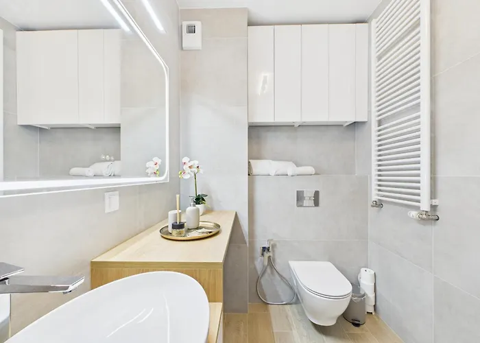 Superapart Wlodkowica 9a - With Parking Апартаменты Варшава