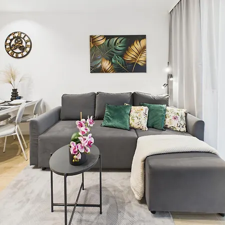 Superapart Wlodkowica 9a - With Parking